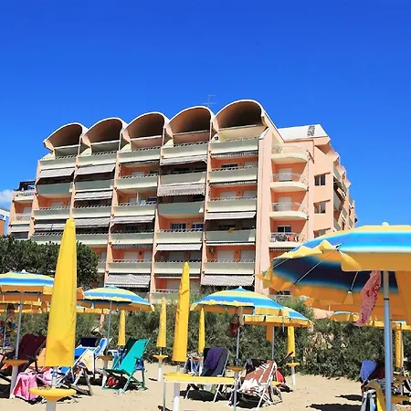 Belvilla By Oyo Snug With Garden Apartment Porto Santa Margherita di Caorle